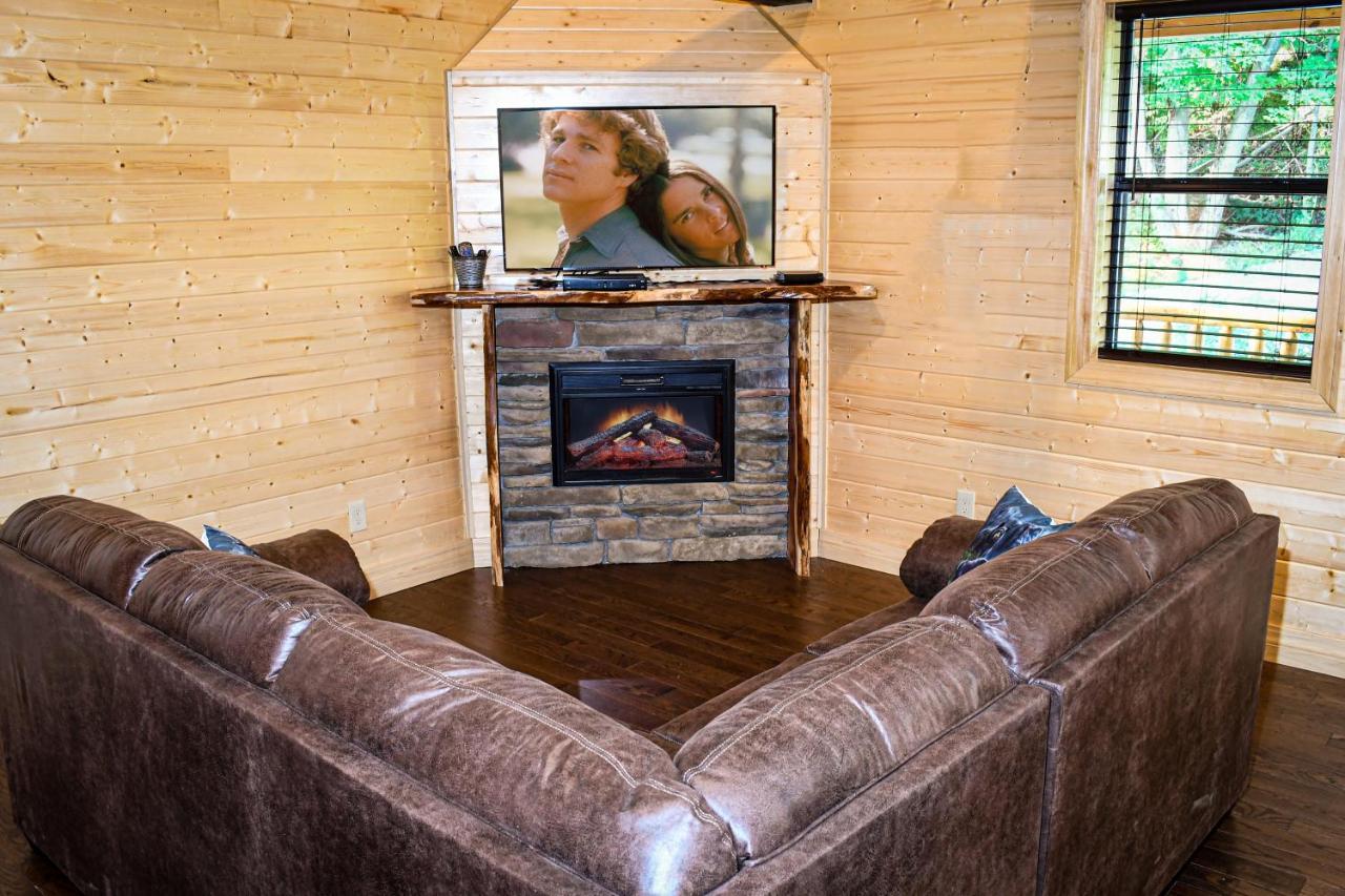 Вілла Gatlinburg - Honeymoon Hideaway Екстер'єр фото