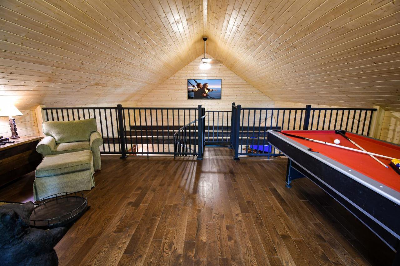 Вілла Gatlinburg - Honeymoon Hideaway Екстер'єр фото