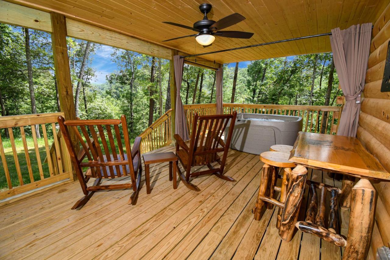 Вілла Gatlinburg - Honeymoon Hideaway Екстер'єр фото